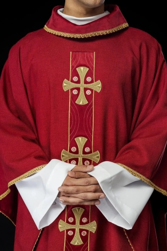 Ornat czerwony z haftowanymi krzyżami - S-7068-02-70 - HAF S-7068-02-70 - Dewocjonalia P.H. Jakóbczak - Katolicki sklep liturgiczny i hurtownia