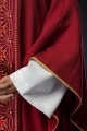 Ornat czerwony z haftowanym pasem z motywem krzyży - S-7071-02-70 - HAF S-7071-02-70 - Dewocjonalia P.H. Jakóbczak - Katolicki sklep liturgiczny i hurtownia