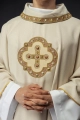 Ornat ecru z haftowanym krzyżem - HAF S-7066-05-70 - Dewocjonalia P.H. Jakóbczak - Katolicki sklep liturgiczny i hurtownia