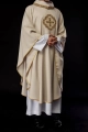Ornat ecru z haftowanym krzyżem - HAF S-7066-05-70 - Dewocjonalia P.H. Jakóbczak - Katolicki sklep liturgiczny i hurtownia