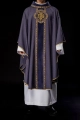 Ornat fioletowy z haftowanym pasem z monogramem IHS - S-7067-03-70 - HAF S-7067-03-70 - Dewocjonalia P.H. Jakóbczak - Katolicki sklep liturgiczny i hurtownia