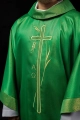 Ornat zielony z haftem kłosów zboża i krzyża - S-7052-01-54 - HAF S-7052-01-54 - Dewocjonalia P.H. Jakóbczak - Katolicki sklep liturgiczny i hurtownia