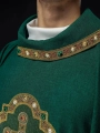 Ornat zielony z haftowanym krzyżem - S-7066-01-70 - HAF S-7066-01-70 - Dewocjonalia P.H. Jakóbczak - Katolicki sklep liturgiczny i hurtownia