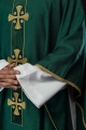 Ornat zielony z haftowanymi krzyżami - S-7068-01-70 - HAF S-7068-01-70 - Dewocjonalia P.H. Jakóbczak - Katolicki sklep liturgiczny i hurtownia