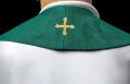 Stuła kapłańska zielona z haftowanymi krzyżami - S-2068-01-70 - HAF S-2068-01-70 - Dewocjonalia P.H. Jakóbczak - Katolicki sklep liturgiczny i hurtownia