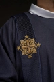Dalmatyka fioletowa z haftowanym krzyżem i aksamitnymi pasami - LE/1030/03/B - HAF LE/1030/03/B - Dewocjonalia P.H. Jakóbczak - Katolicki sklep liturgiczny i hurtownia
