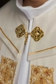 Kapa liturgiczna ecru z haftowanym pasem z monogramem IHS - LE/3010/05 - HAF LE/3010/05 - Dewocjonalia P.H. Jakóbczak - Katolicki sklep liturgiczny i hurtownia