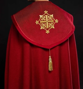 Kapa liturgiczna czerwona z aksamitnym pasem i haftowanym krzyżem - LE/3029/02