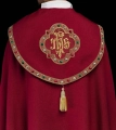 Kapa liturgiczna czerwona z haftem IHS - S-3067-02-70 - HAF S-3067-02-70 - Dewocjonalia P.H. Jakóbczak - Katolicki sklep liturgiczny i hurtownia