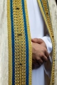 Ręcznie zdobiona kapa liturgiczna ecru z haftem maryjnym i kamieniami naturalnymi - HM/3006/05/88 - HAF HM/3006/05/88 - Dewocjonalia P.H. Jakóbczak - Katolicki sklep liturgiczny i hurtownia