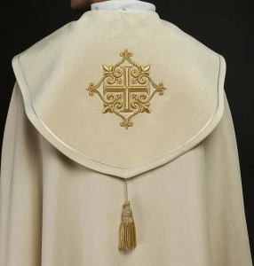 Kapa liturgiczna ecru z aksamitnym pasem i haftowanym krzyżem - LE/3029/05