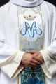 Ornat biały z haftowanym pasem - HAF HA7015-04 - Dewocjonalia P.H. Jakóbczak - Katolicki sklep liturgiczny i hurtownia