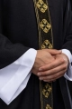 Ornat czarny z haftowanym pasem z motywem krzyży - S-7069-07-70 - HAF S-7069-07-70 - Dewocjonalia P.H. Jakóbczak - Katolicki sklep liturgiczny i hurtownia