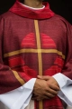 Ornat czerwony z nadrukiem krzyża - KOD/7010/02/40 - HAF KOD/7010/02/40 - Dewocjonalia P.H. Jakóbczak - Katolicki sklep liturgiczny i hurtownia