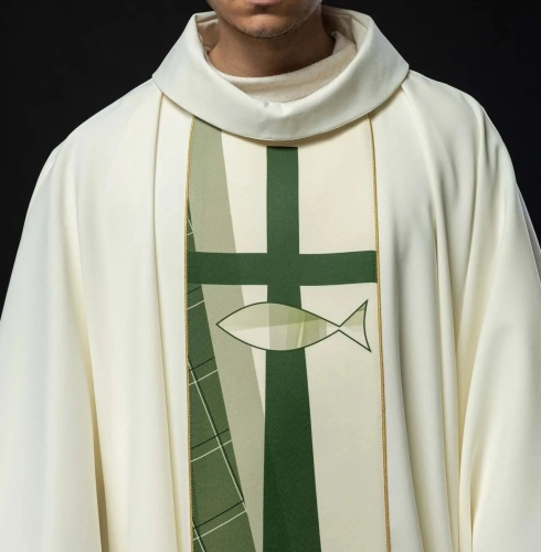 Ornat ecru z haftem ryby i krzyża - HA7010-05 - HAF HA7010-05 - Dewocjonalia P.H. Jakóbczak - Katolicki sklep liturgiczny i hurtownia