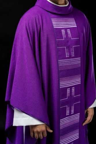 Ornat fioletowy z haftowanymi krzyżami - HA7032-03 - HAF HA7032-03 - Dewocjonalia P.H. Jakóbczak - Katolicki sklep liturgiczny i hurtownia