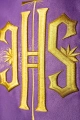 Ornat fioletowy z haftowanym pasem z monogramem IHS - KDT/7001/03/54 - HAF KDT/7001/03/54 - Dewocjonalia P.H. Jakóbczak - Katolicki sklep liturgiczny i hurtownia