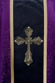 Ornat fioletowy z haftowanym pasem z motywem krzyża - KOA/007/03/98 - HAF KOA/007/03/98 - Dewocjonalia P.H. Jakóbczak - Katolicki sklep liturgiczny i hurtownia
