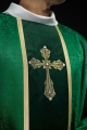 Ornat zielony z haftowanym pasem z motywem krzyża - KOA/007/01/98 - HAF KOA/007/01/98 - Dewocjonalia P.H. Jakóbczak - Katolicki sklep liturgiczny i hurtownia