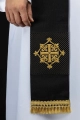 Aksamitna stuła kapłańska czarna z haftowanym krzyżem - LE/2029/07 - HAF LE/2029/07 - Dewocjonalia P.H. Jakóbczak - Katolicki sklep liturgiczny i hurtownia