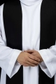 Aksamitna stuła kapłańska czarna z haftowanym krzyżem - LE/2029/07 - HAF LE/2029/07 - Dewocjonalia P.H. Jakóbczak - Katolicki sklep liturgiczny i hurtownia