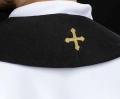 Aksamitna stuła kapłańska czarna z haftowanym krzyżem - LE/2029/07 - HAF LE/2029/07 - Dewocjonalia P.H. Jakóbczak - Katolicki sklep liturgiczny i hurtownia