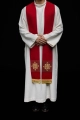 Aksamitna stuła kapłańska czerwona z haftowanym krzyżem - LE/2029/02 - HAF LE/2029/02 - Dewocjonalia P.H. Jakóbczak - Katolicki sklep liturgiczny i hurtownia