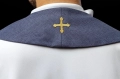 Aksamitna stuła kapłańska fioletowa z haftowanym krzyżem - LE/2029/03 - HAF LE/2029/03 - Dewocjonalia P.H. Jakóbczak - Katolicki sklep liturgiczny i hurtownia