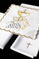 Biały komplet bielizny kielichowej z haftem IHS, kielichem, winoroślą i krzyżem - KDT/5026/04 - HAF KDT/5026/04 - Dewocjonalia P.H. Jakóbczak - Katolicki sklep liturgiczny i hurtownia