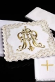 Biały komplet bielizny kielichowej z haftem maryjnym - S-5564 - HAF S-5564 - Dewocjonalia P.H. Jakóbczak - Katolicki sklep liturgiczny i hurtownia