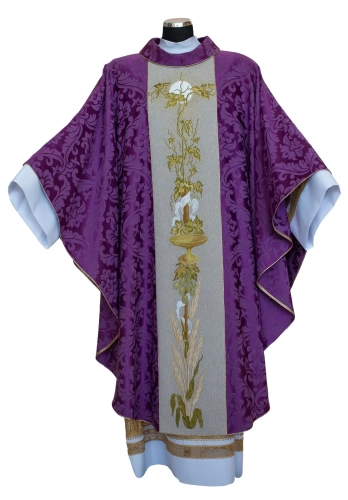 Ornat fioletowy z haftem eucharystycznym